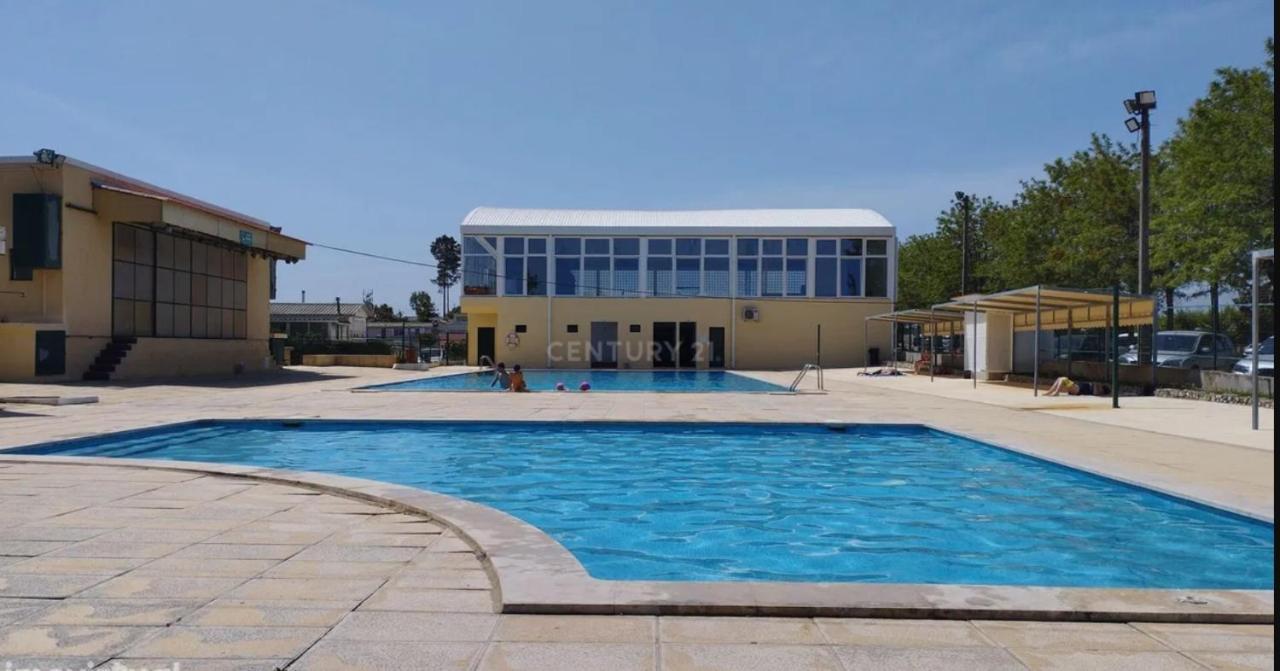 Residencial T2 No Parque Verde Quinta do Conde Kültér fotó